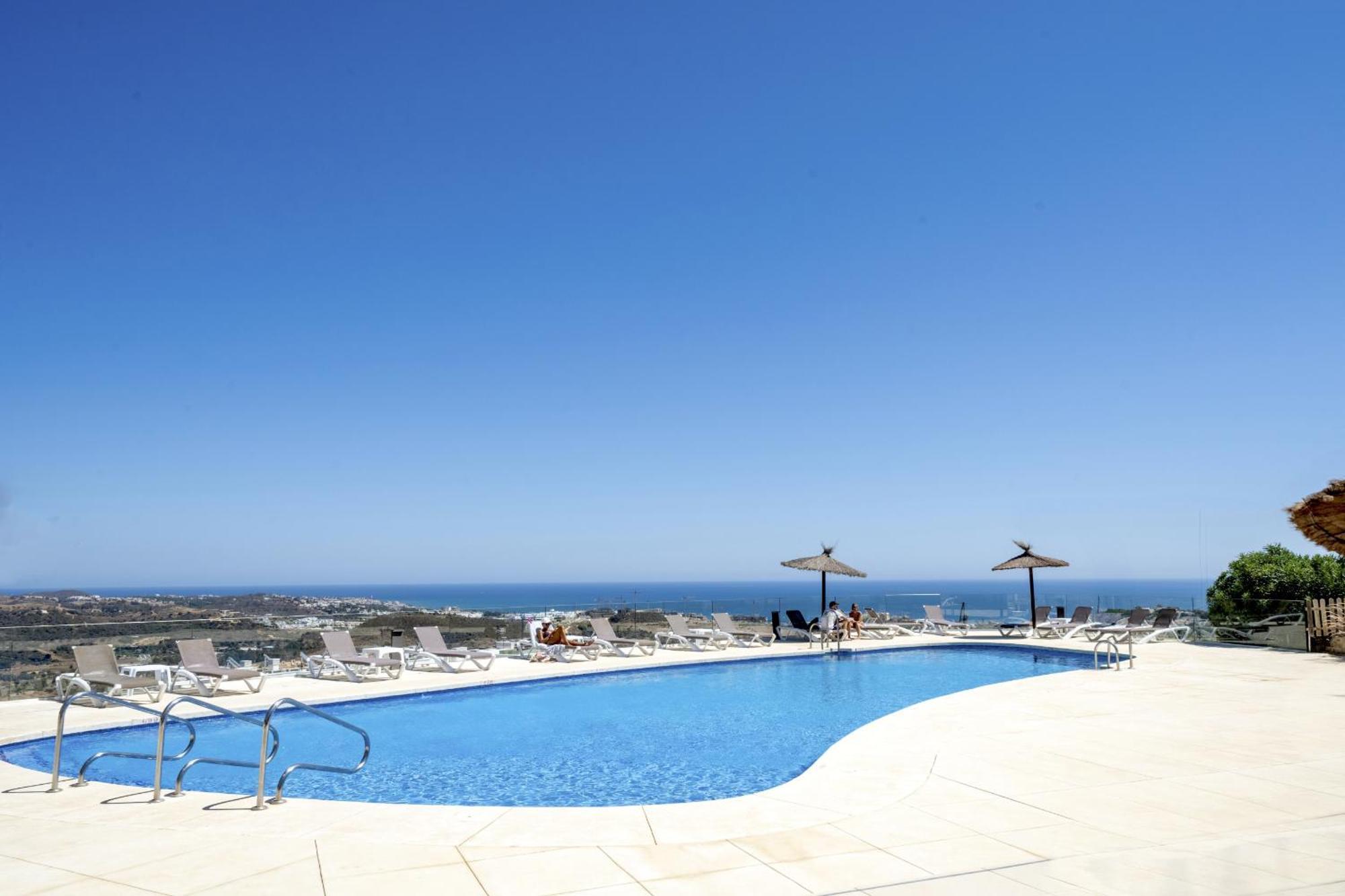 Modern 2 Bed 2 Bath La Cala Hills Apt-Sea Views - 104 Михас-Коста Экстерьер фото