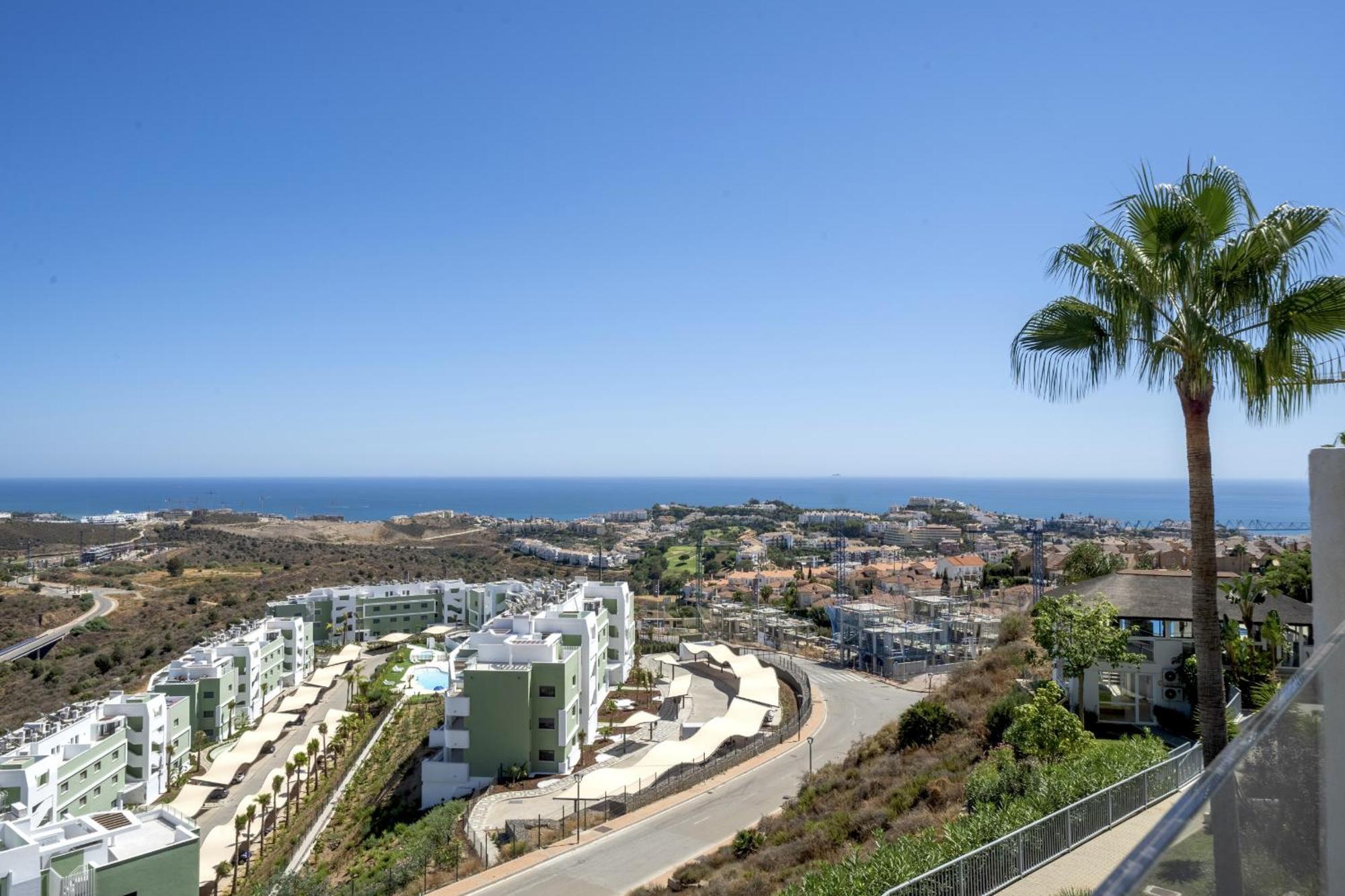 Modern 2 Bed 2 Bath La Cala Hills Apt-Sea Views - 104 Михас-Коста Экстерьер фото